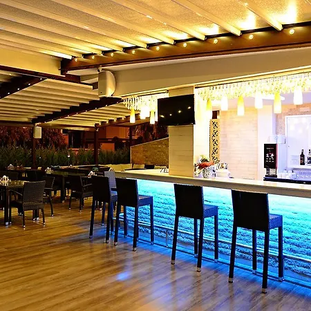 Bed and Breakfast Banu Luxury Μαρμαρίς