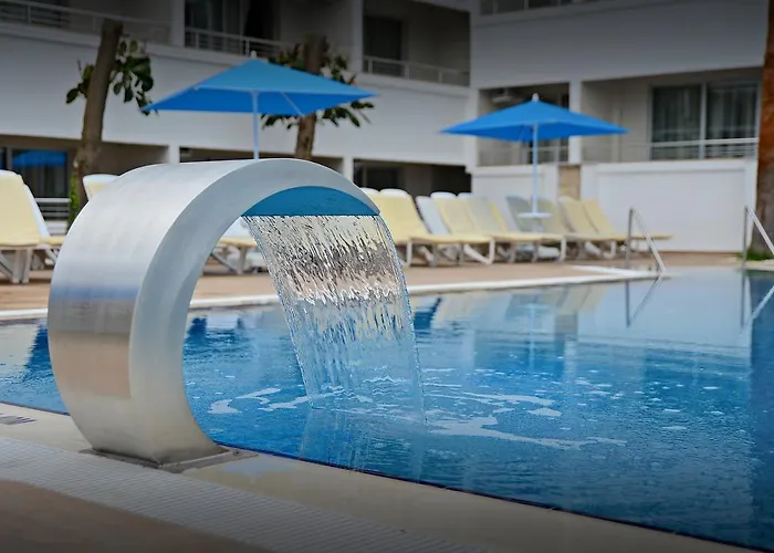 Banu Luxury 马尔马里斯